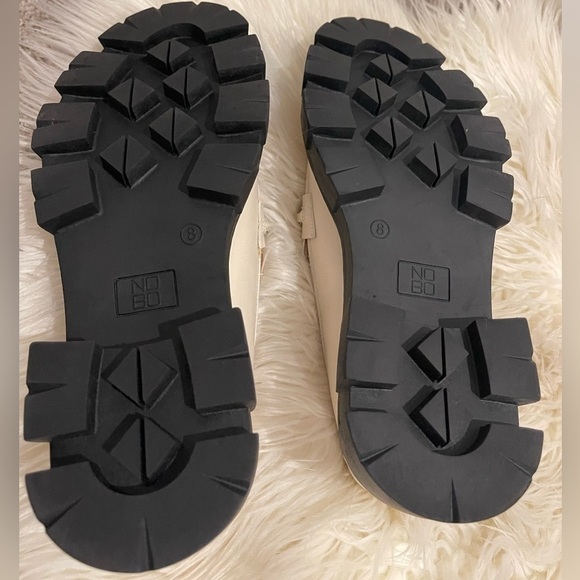 No Boundaries Round Toe Metal Chain Decor Loafers Shoes size 8 Like New - Picture 7 of 7